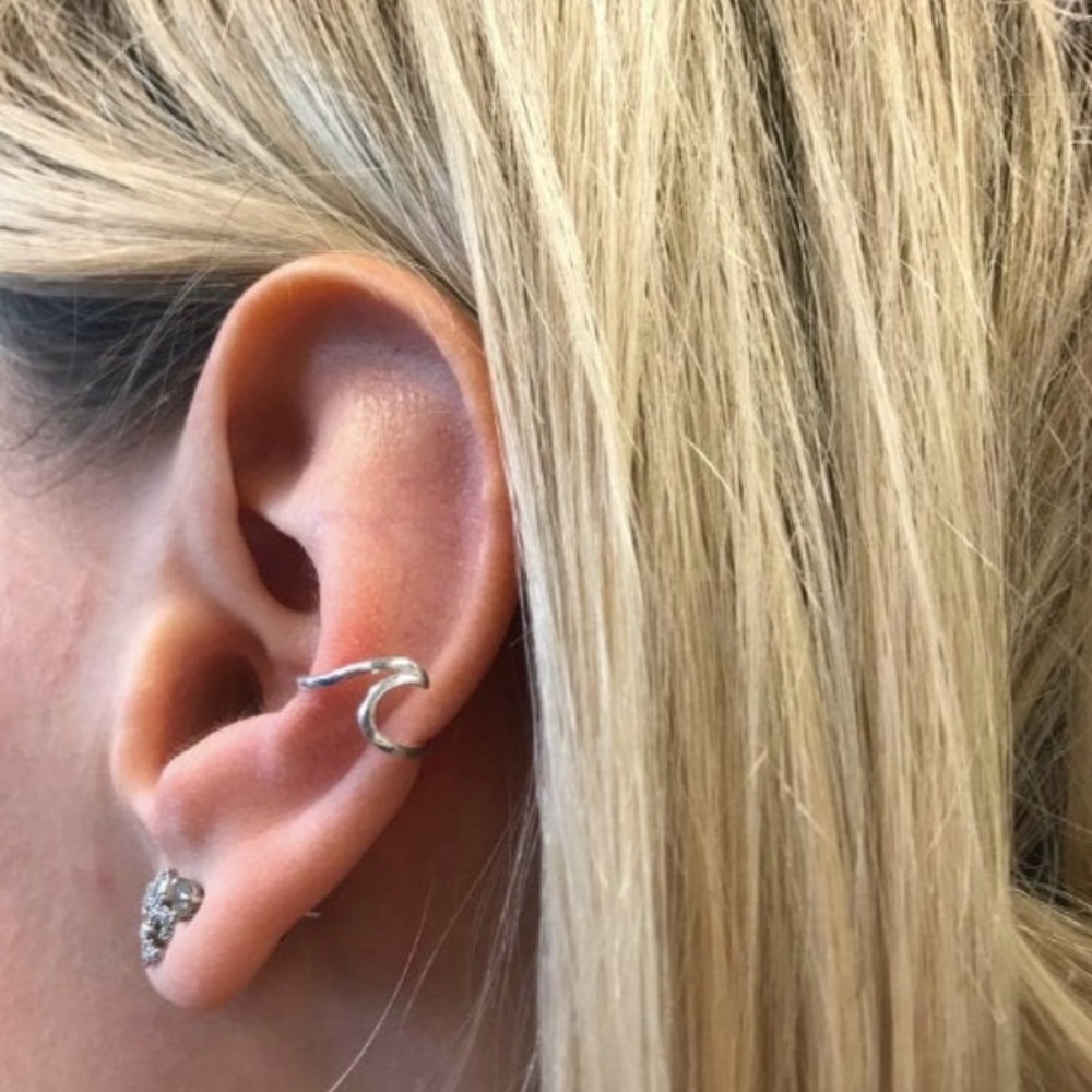 “Surf’s Up” Ocean Wave Boho No-Pierce Ear Cuff - Picture 5 of 8